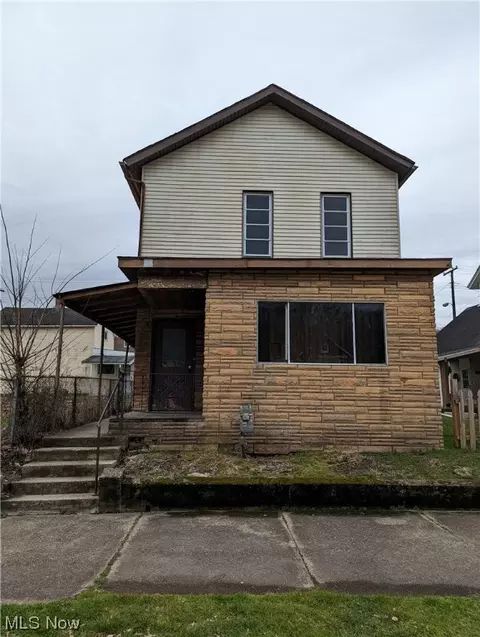 804 Broadway Ave, Wellsville, OH 43968