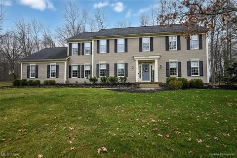 2028 E Highgate Ct, Hudson, OH 44236 photo 1