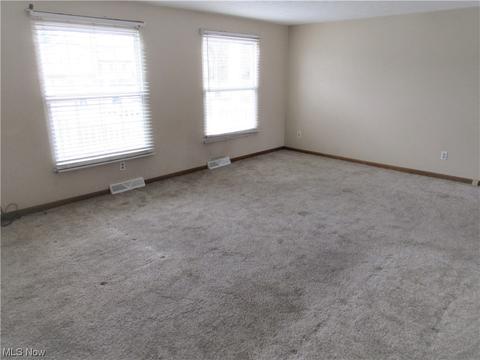 6376 Wolf Rd, Brook Park, OH 44142 photo 6