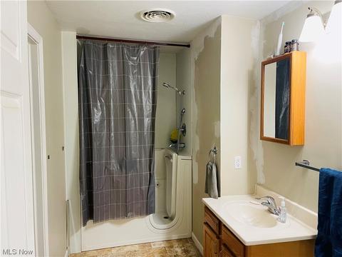 334 Pasadena Ave, Elyria, OH 44035 photo 12