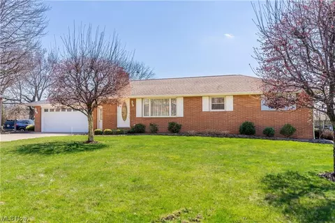 401 Sheri Ave NE, Massillon, OH 44646 photo 1