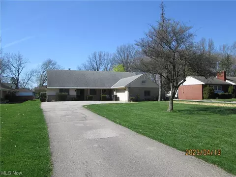 6980 Big Creek Pkwy, Middleburg Heights, OH 44130