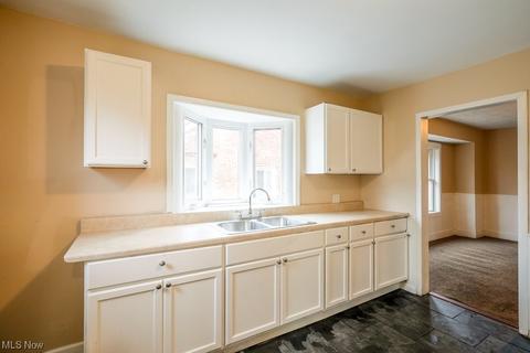 5807 Gilbert Ave, Parma, OH 44129 photo 10