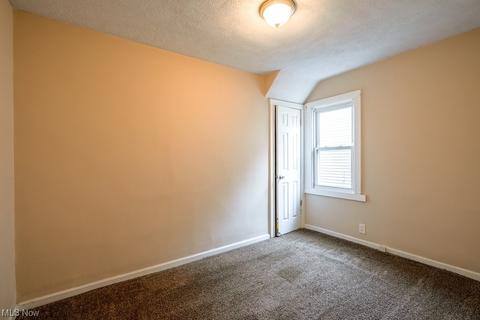 5807 Gilbert Ave, Parma, OH 44129 photo 11