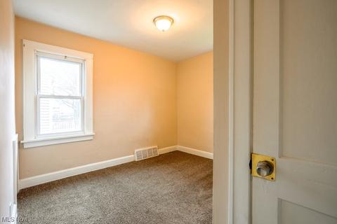 5807 Gilbert Ave, Parma, OH 44129 photo 14