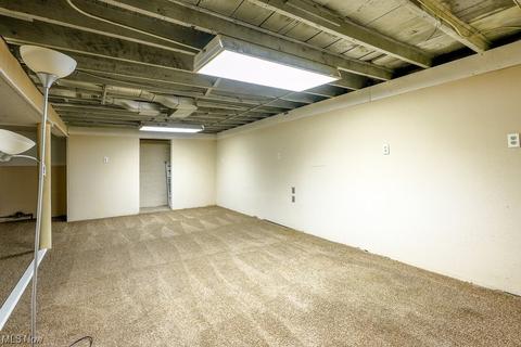 5807 Gilbert Ave, Parma, OH 44129 photo 18