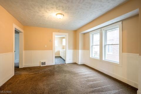 5807 Gilbert Ave, Parma, OH 44129 photo 8