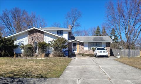 965 Primrose Dr, Seven Hills, OH 44131 photo 1