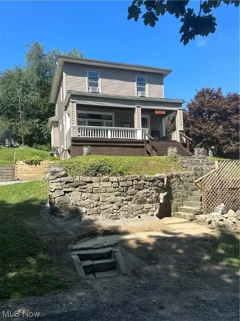 1401 Fairmont St, East Liverpool, OH 43920