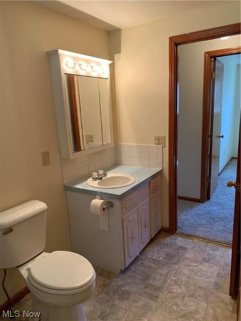 231 Union Ave, Dover, OH 44622 photo 8