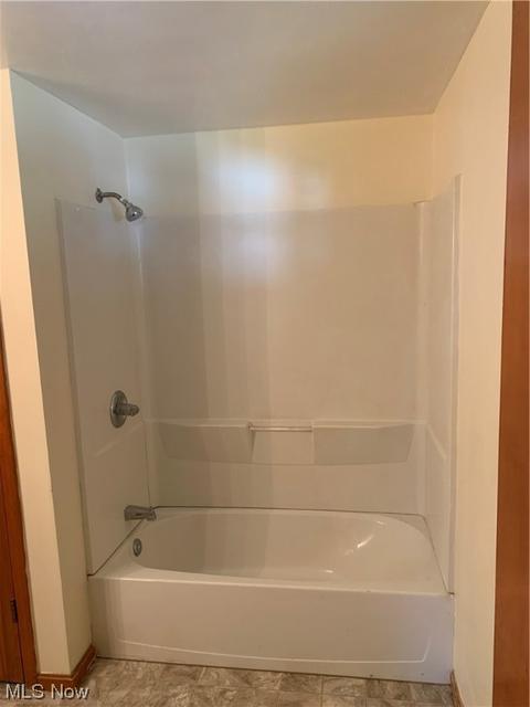 231 Union Ave, Dover, OH 44622 photo 9