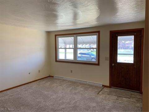 231 Union Ave, Dover, OH 44622 photo 4