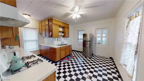 1411 W 8th St, Ashtabula, OH 44004 photo 12