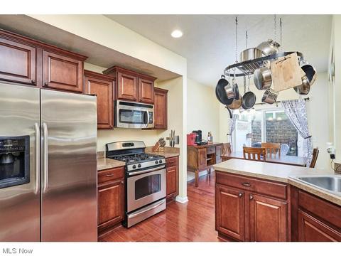 457 Turner Dr, Copley, OH 44321 photo 4