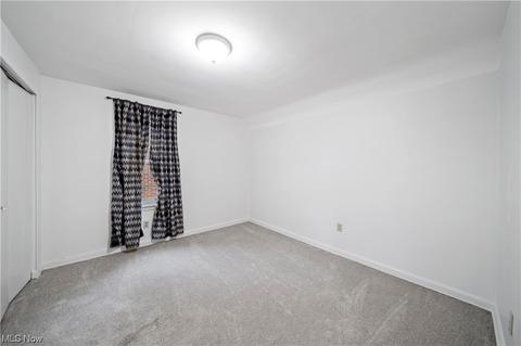 121 E 216th St, Euclid, OH 44123 photo 18