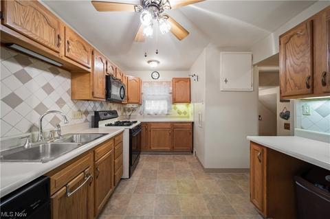 121 E 216th St, Euclid, OH 44123 photo 10