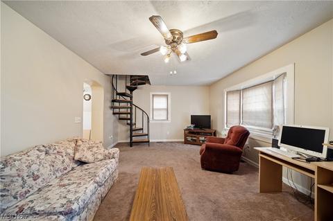 121 E 216th St, Euclid, OH 44123 photo 14