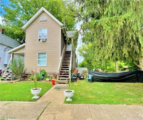 225 Gates Ave, Elyria, OH 44035 photo 3