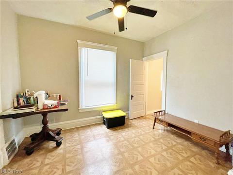 225 Gates Ave, Elyria, OH 44035 photo 7