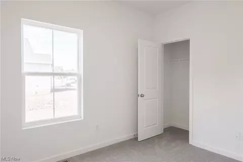 426 River Run Dr, Elyria, OH 44035 photo 9