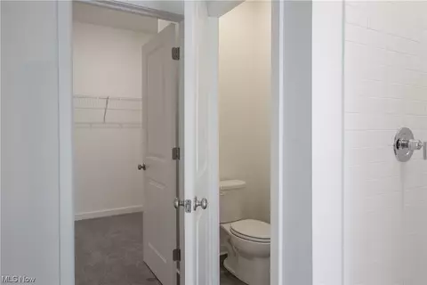 426 River Run Dr, Elyria, OH 44035 photo 16