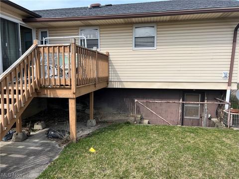 2136 Jackson St, Lorain, OH 44052 photo 3