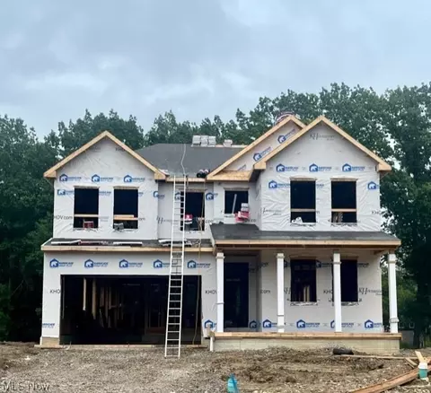 7617 Main St, Olmsted Falls, OH 44138