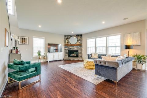 6599 Walnut Ct, Hudson, OH 44236 photo 3