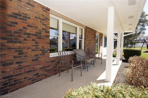 2217 Violet Ct, Avon, OH 44011 photo 2