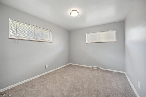 2123 Lorimer Rd, Parma, OH 44134 photo 17