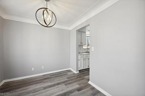 2123 Lorimer Rd, Parma, OH 44134 photo 8