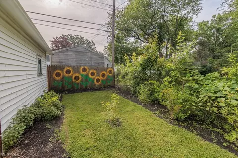 344 Concord Ave, Elyria, OH 44035 photo 3