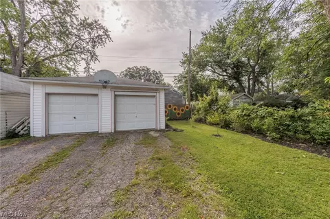 344 Concord Ave, Elyria, OH 44035 photo 2