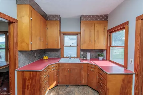 344 Concord Ave, Elyria, OH 44035 photo 6