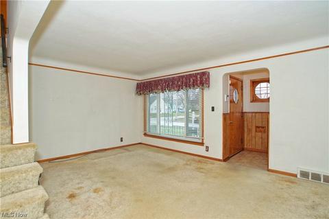 24821 Devoe Ave, Euclid, OH 44123 photo 10