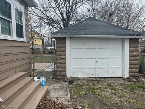 1825 E 33rd St, Lorain, OH 44055 photo 13