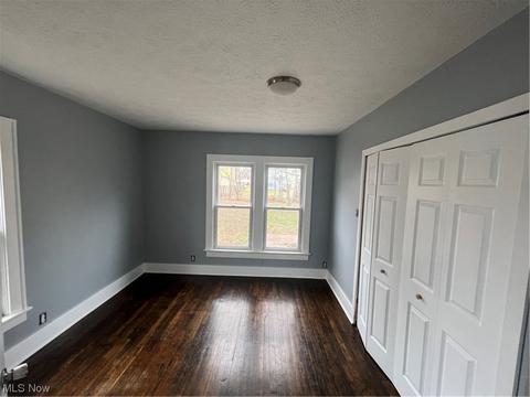 1825 E 33rd St, Lorain, OH 44055 photo 5