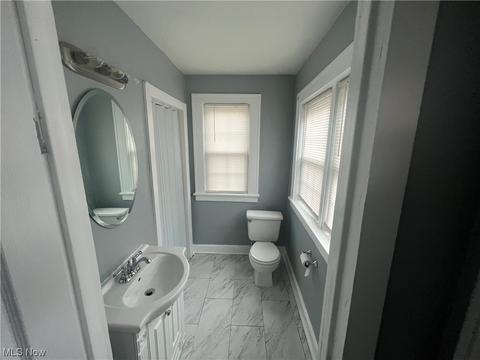 1825 E 33rd St, Lorain, OH 44055 photo 7