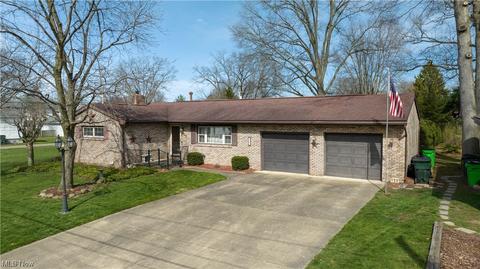 125 E 16th St, Dover, OH 44622 photo 4