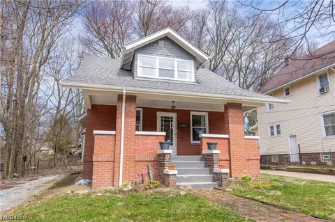 1003 Delia Ave, Akron, OH 44320