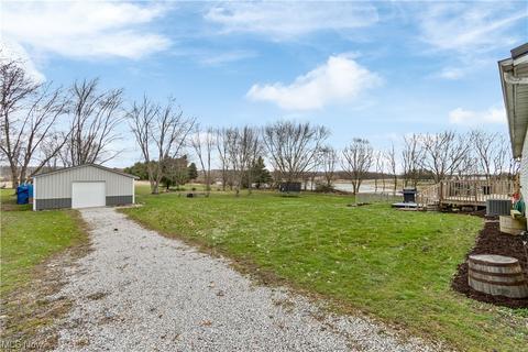 8167 White Rd, Burbank, OH 44214 photo 31