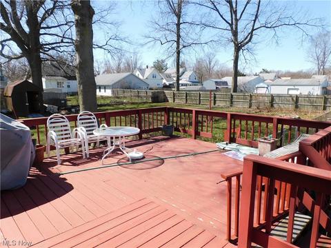927 Ohio Ave, Ashtabula, OH 44004 photo 4