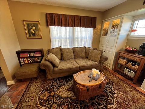 116 E 21st St, Dover, OH 44622 photo 8