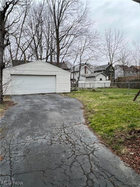 171 E Mapledale Ave, Akron, OH 44301 photo 4