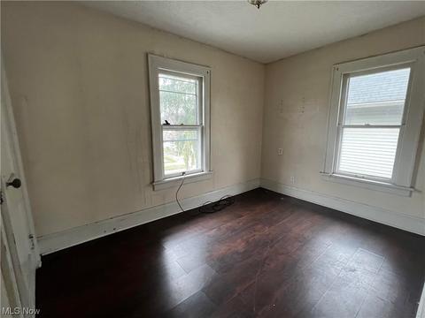 171 E Mapledale Ave, Akron, OH 44301 photo 16