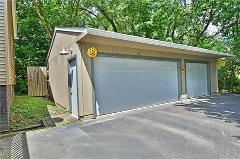 533 Spring St, Struthers, OH 44471 photo 3