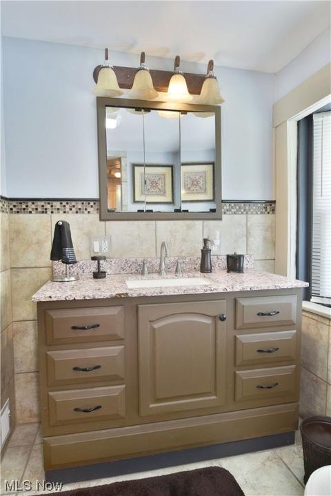 533 Spring St, Struthers, OH 44471 photo 12