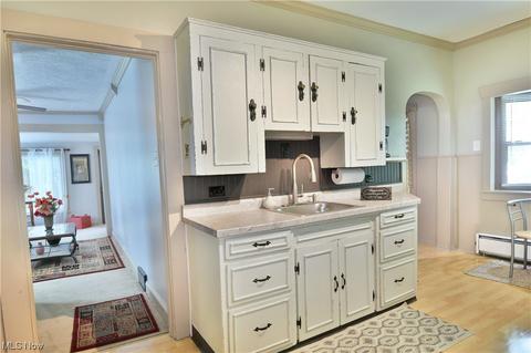 533 Spring St, Struthers, OH 44471 photo 7