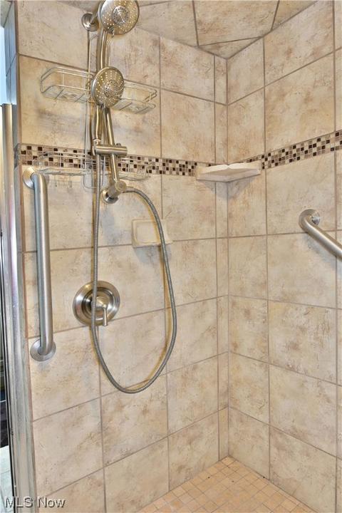 533 Spring St, Struthers, OH 44471 photo 14