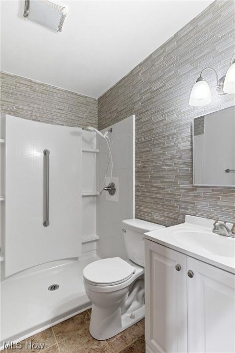 245 Manor Ave NW, Canton, OH 44708 photo 4